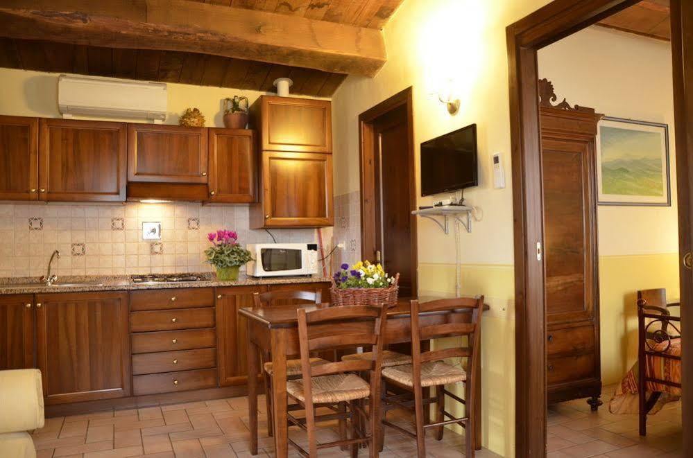 ספלו Agriturismo Le Due Torri Torre Quadrano מראה חיצוני תמונה