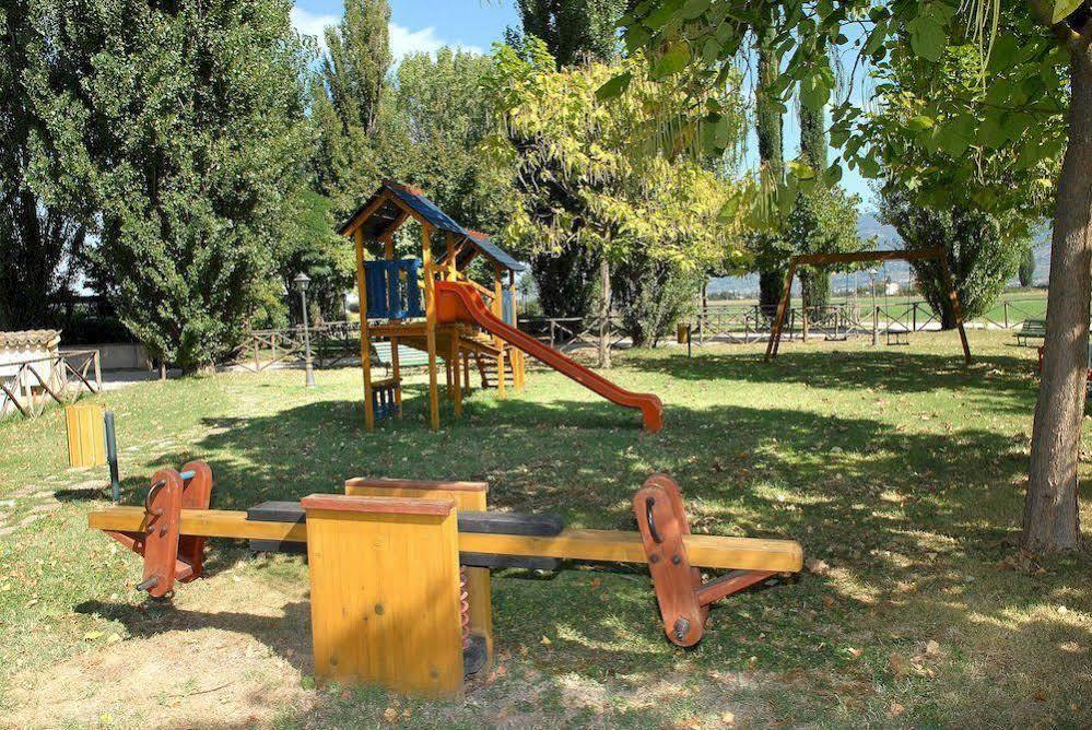 ספלו Agriturismo Le Due Torri Torre Quadrano מראה חיצוני תמונה