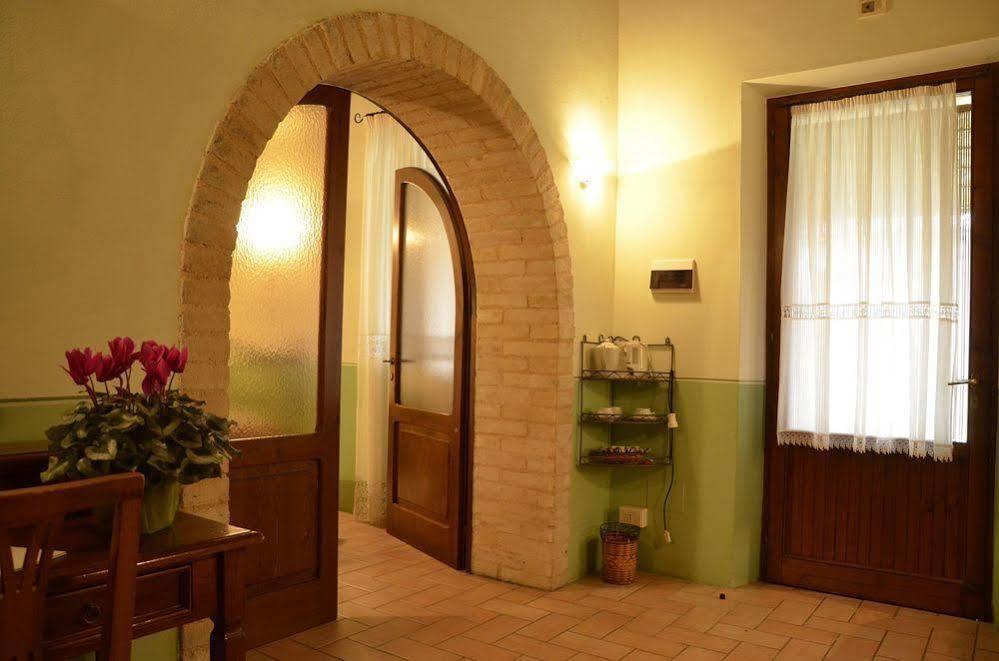 ספלו Agriturismo Le Due Torri Torre Quadrano מראה חיצוני תמונה